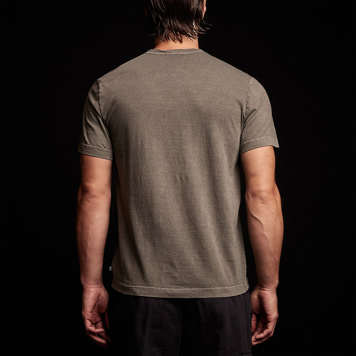 Short Sleeve Crew Neck in Burro Pigment | James Perse Los Angeles