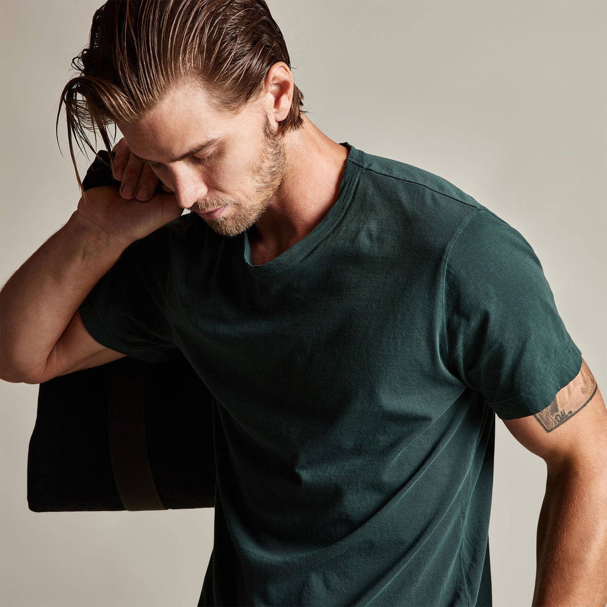 Short Sleeve Crew Neck in Canopy Pigment | James Perse Los Angeles