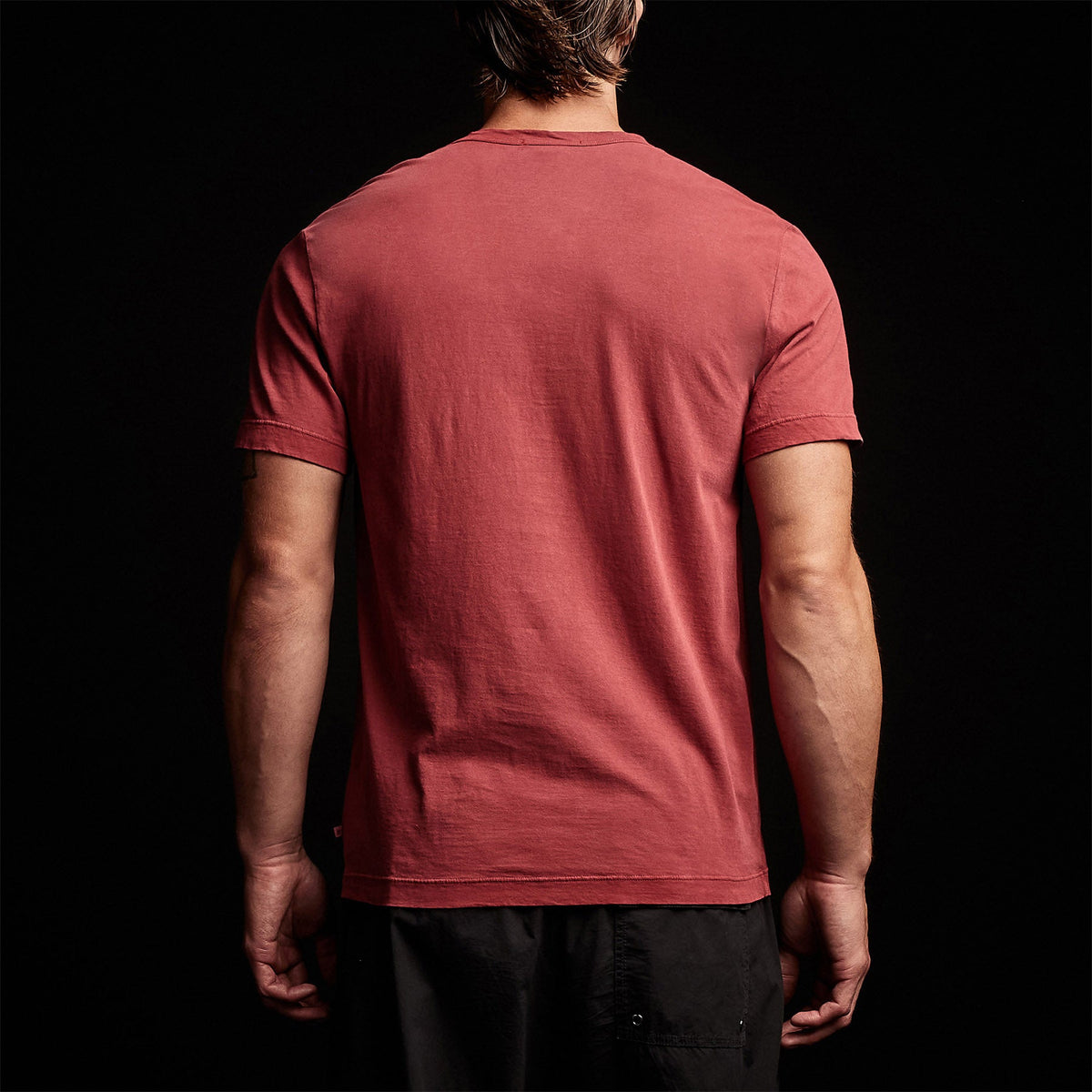 Short Sleeve Crew Neck in Fire Brick Pigment | James Perse Los Angeles
