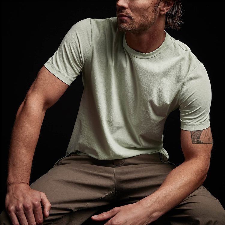 Short Sleeve Crew Neck in Ice Mint Pigment | James Perse Los Angeles