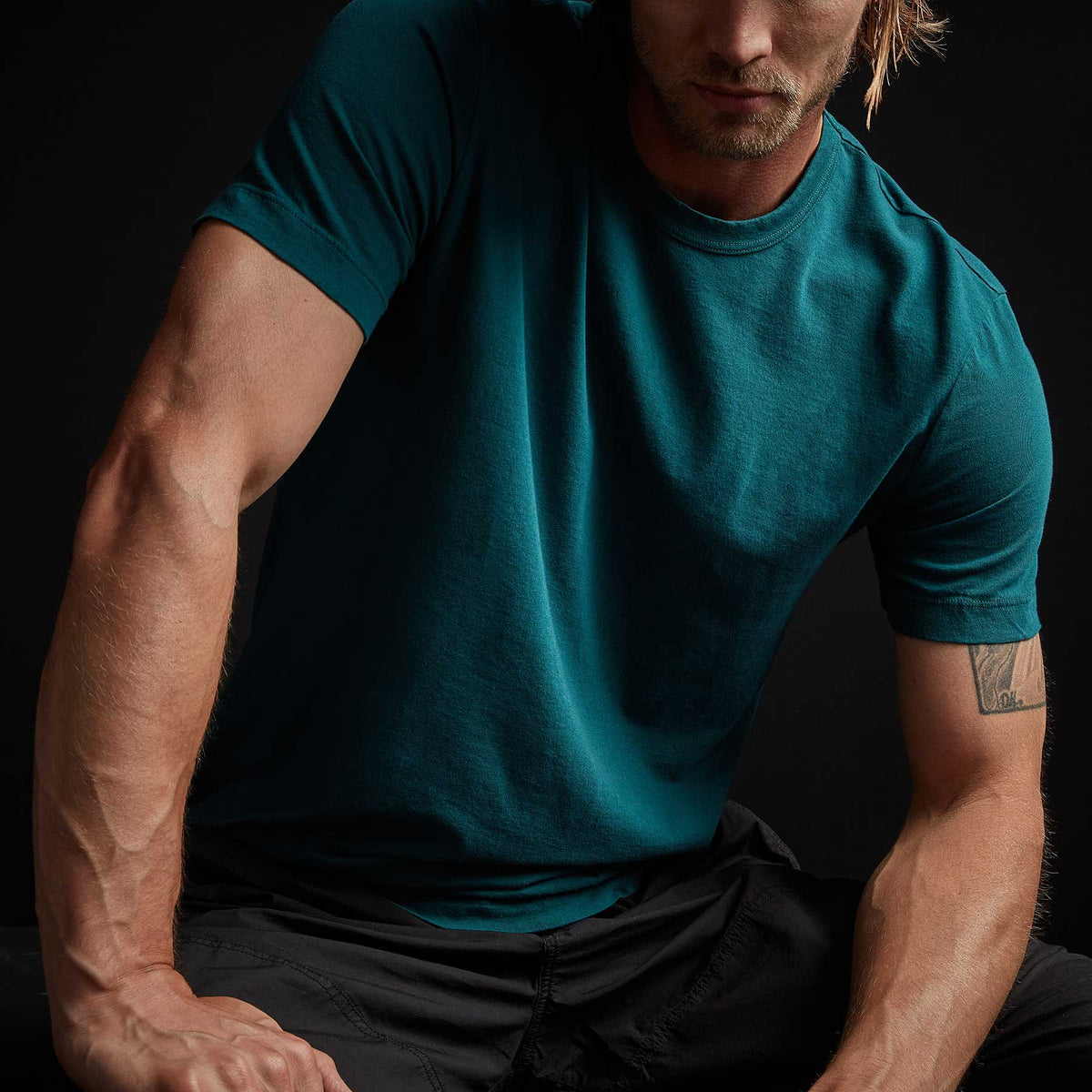 Short Sleeve Crew Neck in Jewel | James Perse Los Angeles