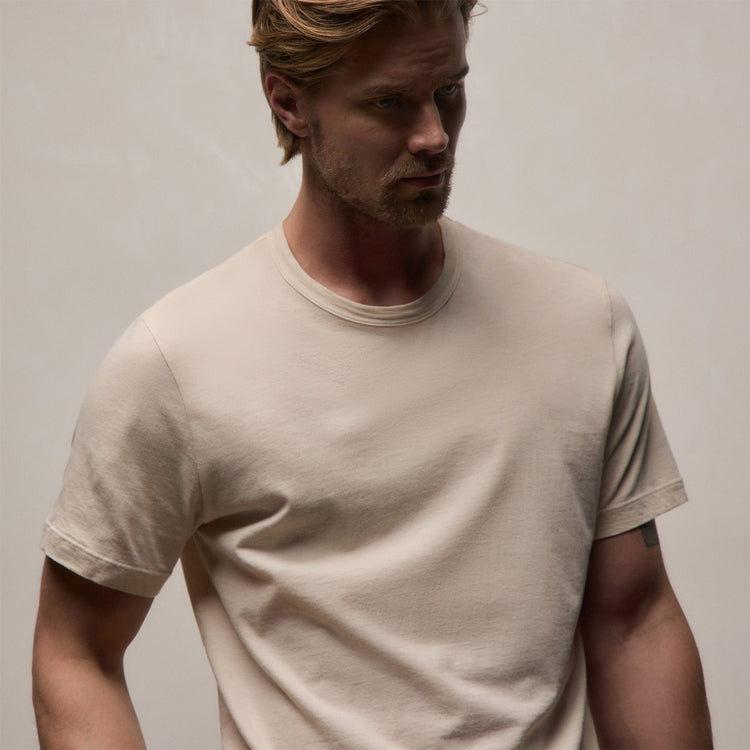 Short Sleeve Crew Neck in Latte Pigment | James Perse Los Angeles