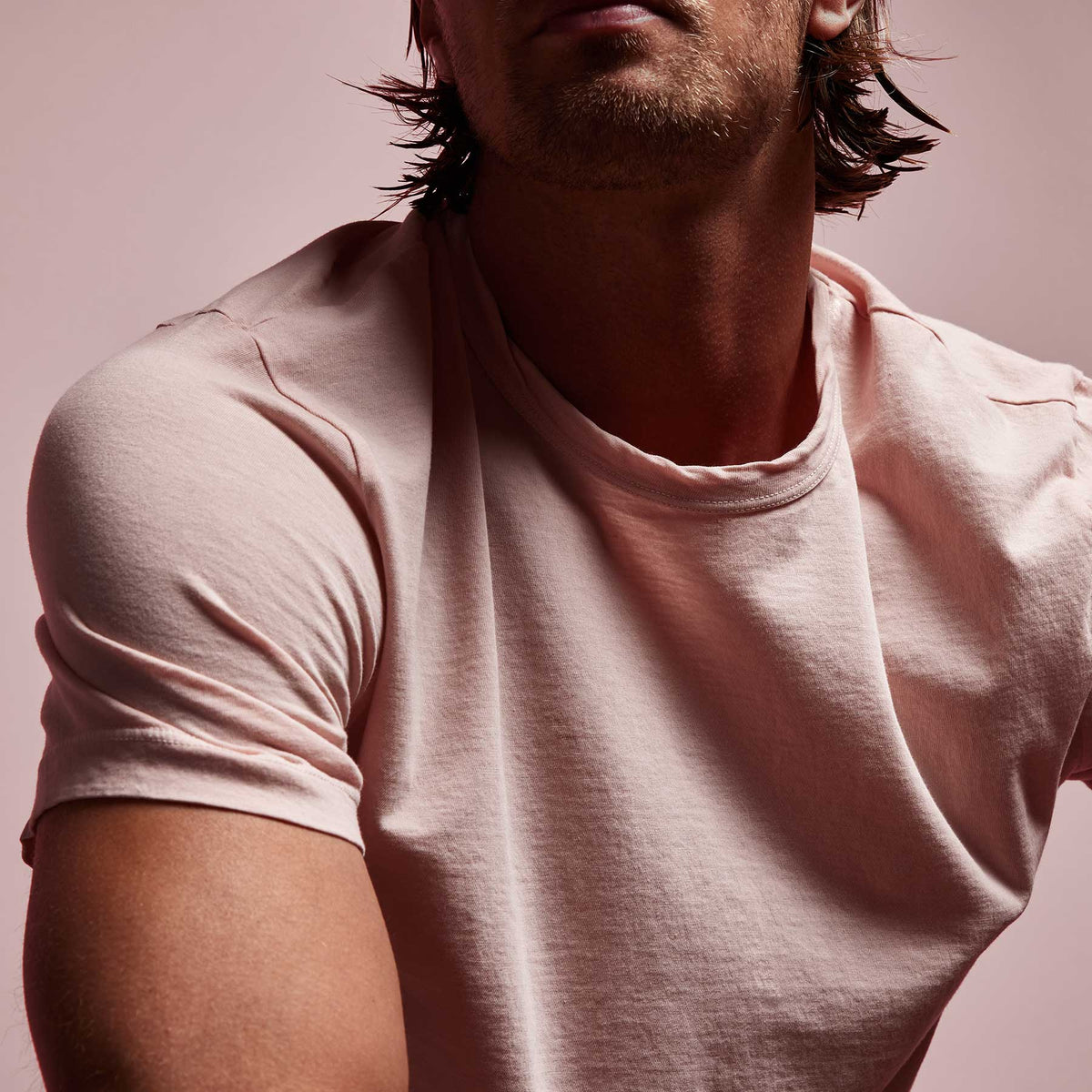 Short Sleeve Crew Neck in Nougat Pigment | James Perse Los Angeles