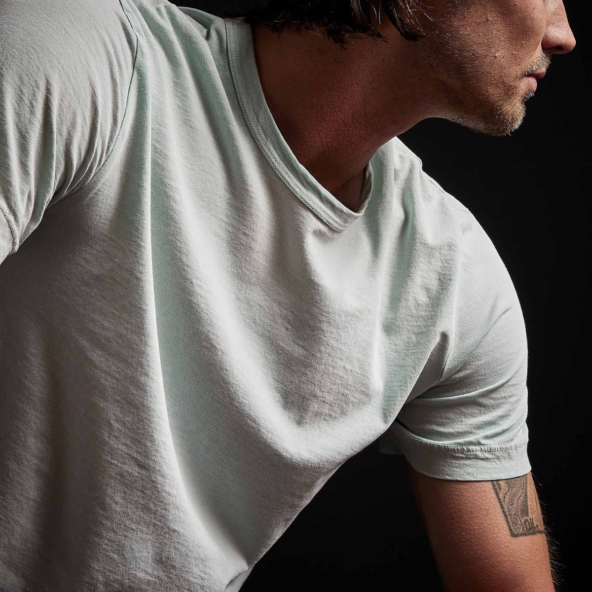 Short Sleeve Crew Neck in Ocean Spray Pigment | James Perse Los Angeles 