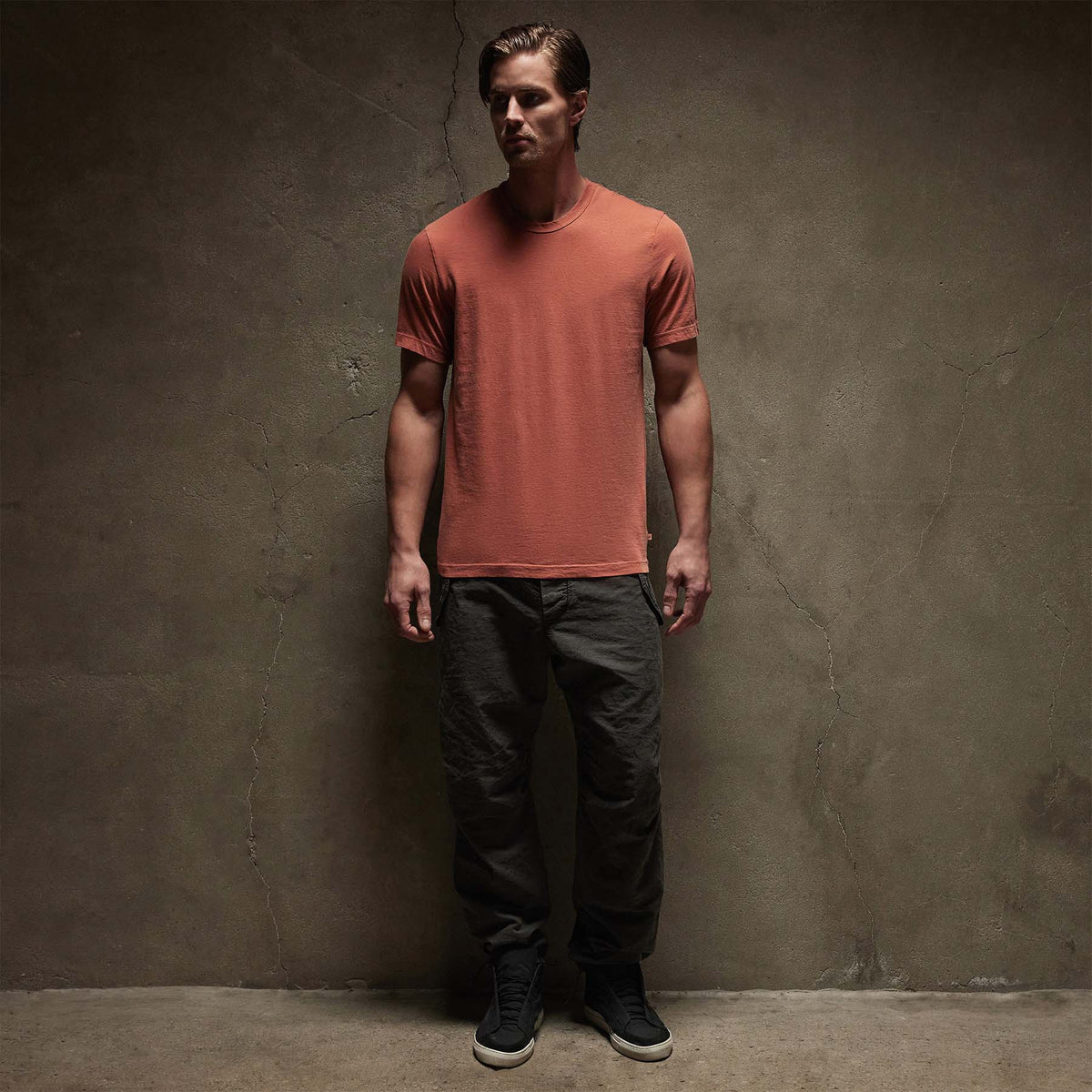 Short Sleeve Crew Neck in Taj Mahal Pigment | James Perse Los Angeles