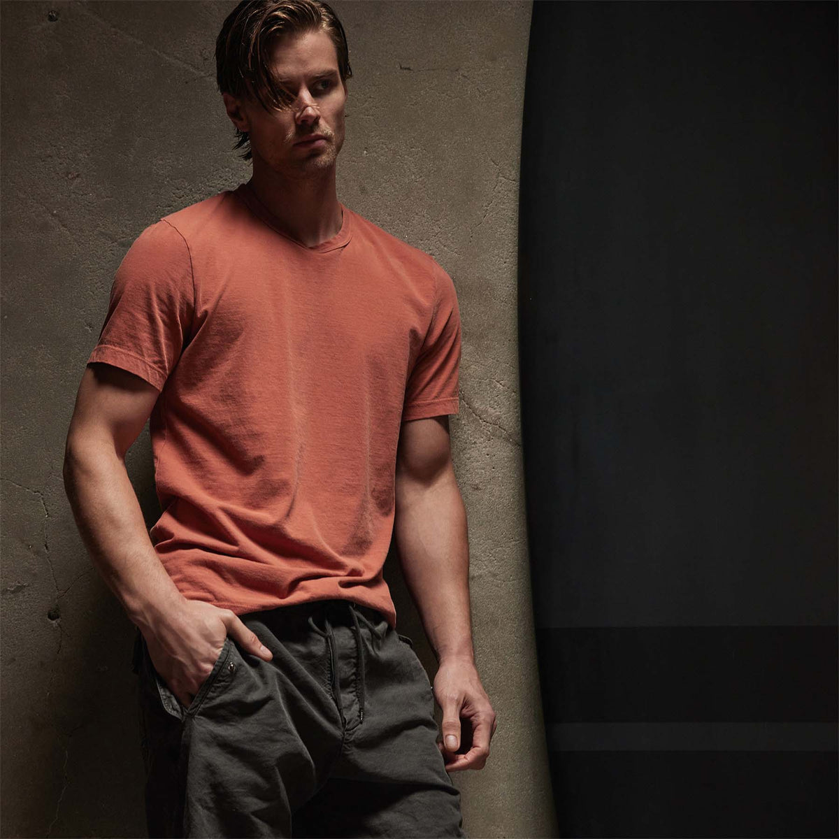 Short Sleeve Crew Neck in Taj Mahal Pigment | James Perse Los Angeles