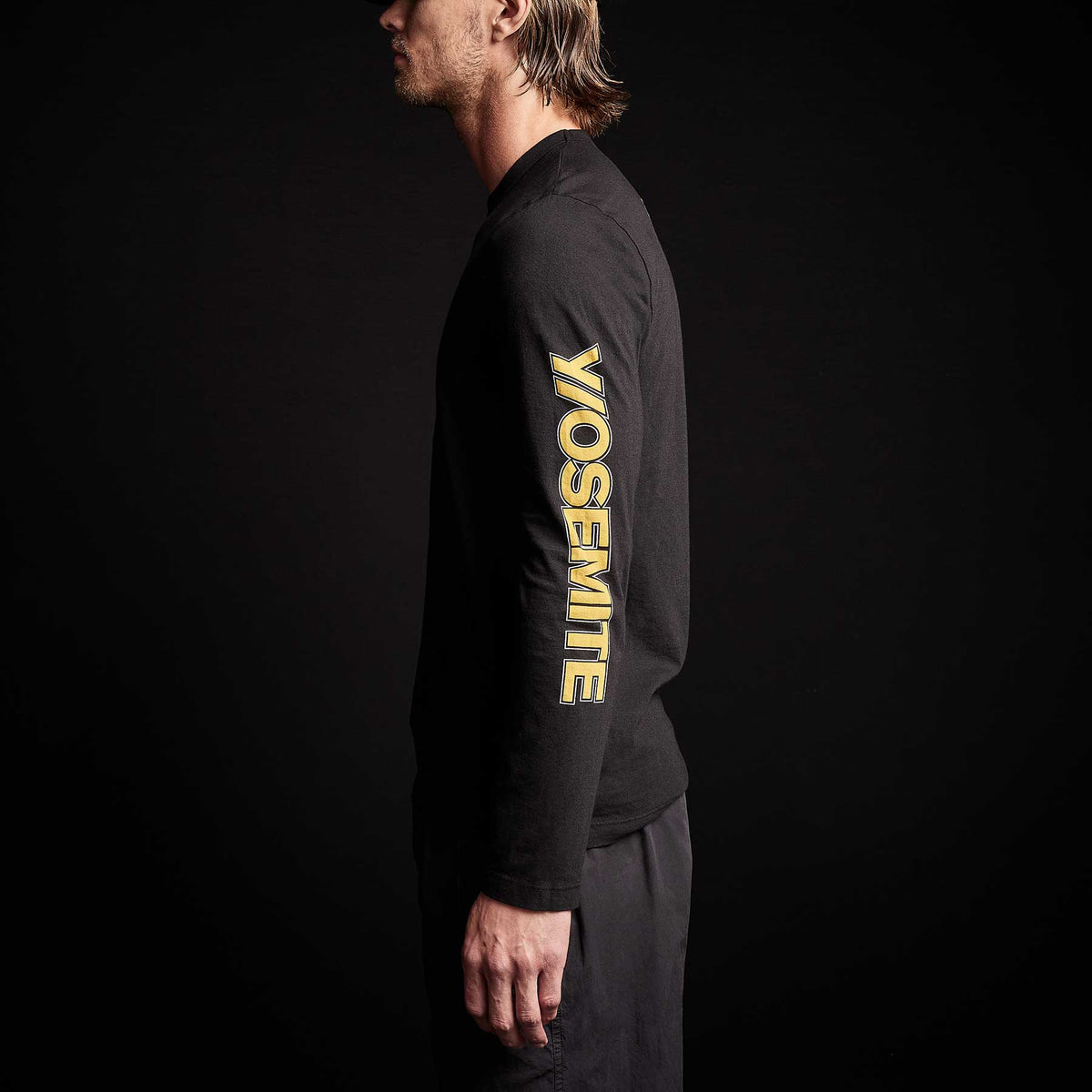 Long Sleeve Crew Neck in Black | James Perse Los Angeles 