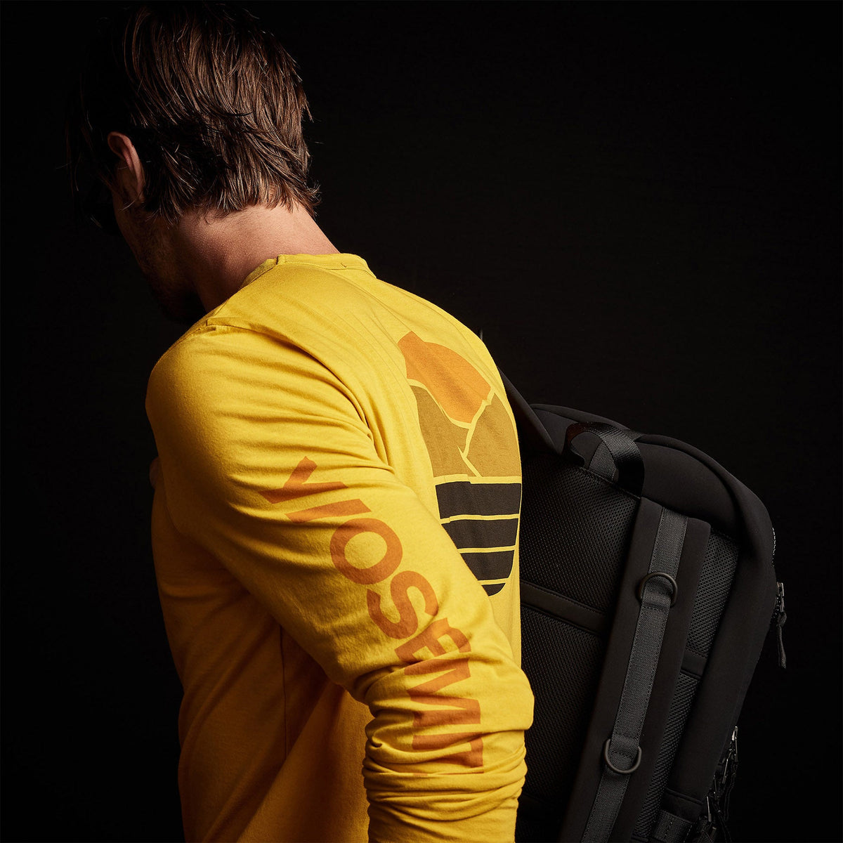 Long Sleeve Crew Neck Y/ Circle Mtn in Crocus Yellow | James Perse Los Angeles