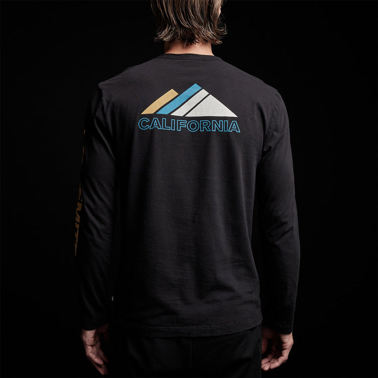Long Sleeve Crew Neck Ca Yosemite in Black | James Perse Los Angeles