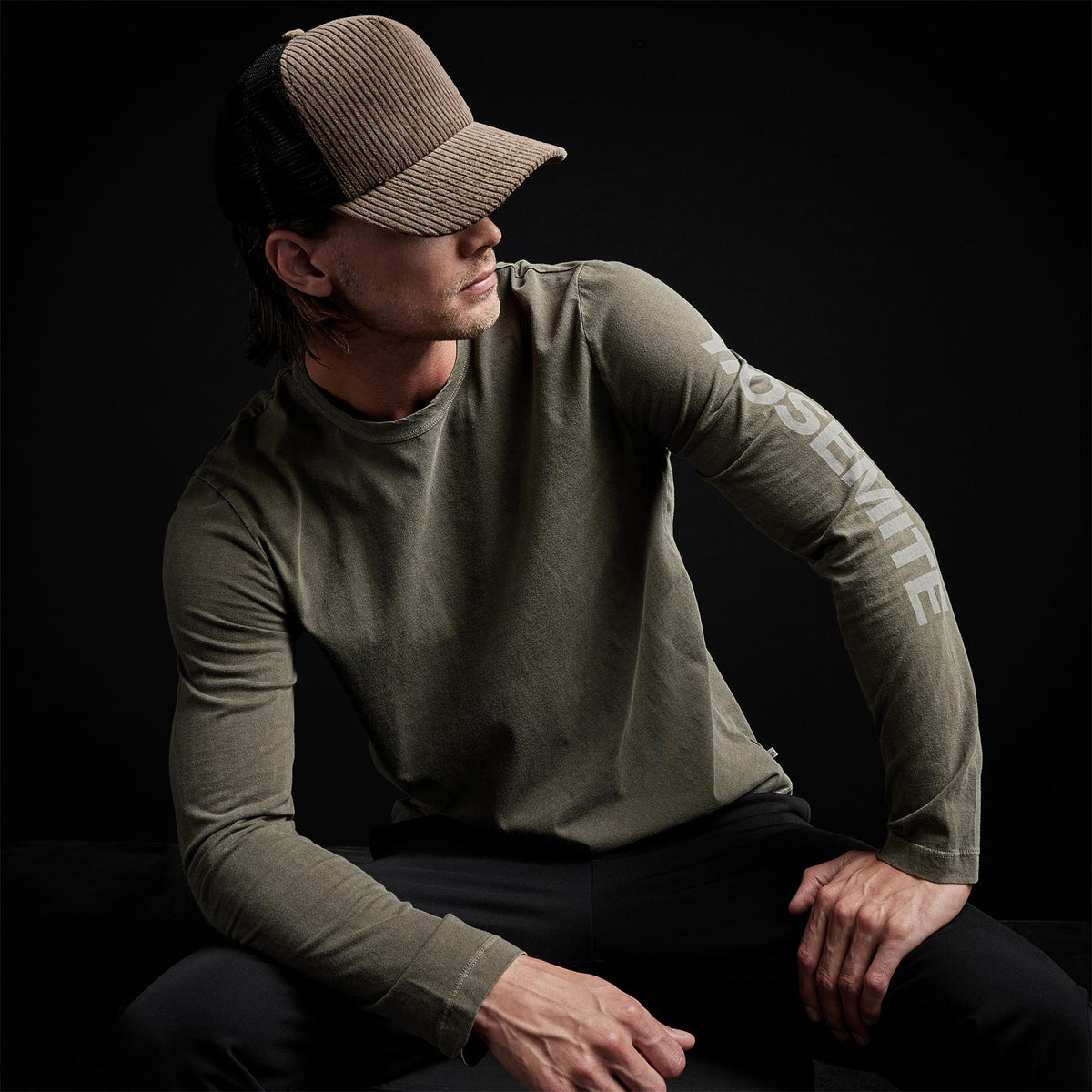 Long Sleeve Crew Neck Ca Yosemite in Platoon Pigment | James Perse Los Angeles