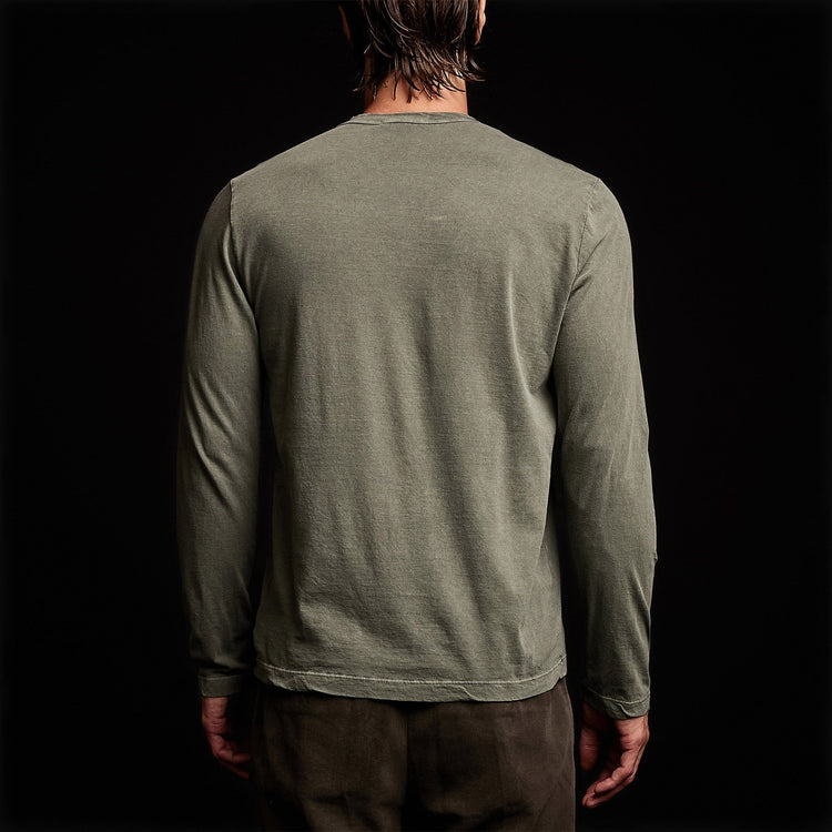 Long Sleeve Crew Neck in Alligator Pigment | James Perse Los Angeles