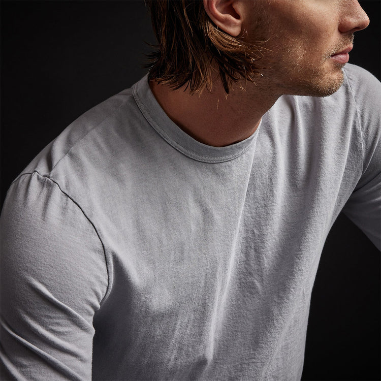 Long Sleeve Crew Neck in Blue Fog Pigment | James Perse Los Angeles