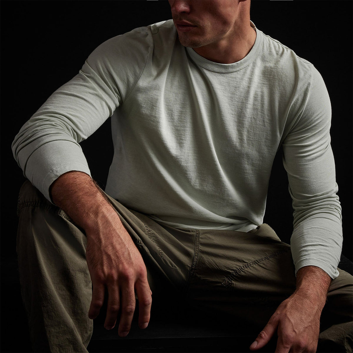 Long Sleeve Crew Neck in Celery Pigment | James Perse Los Angeles