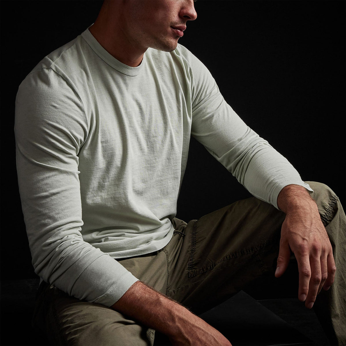 Long Sleeve Crew Neck in Celery Pigment | James Perse Los Angeles