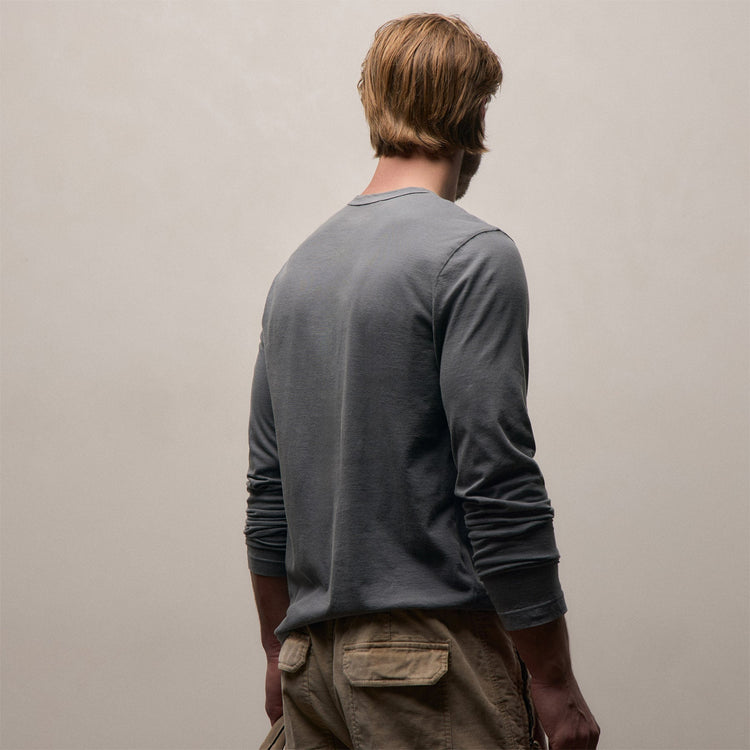 Long Sleeve Crew Neck in Cavalry Pigment | James Perse Los Angeles