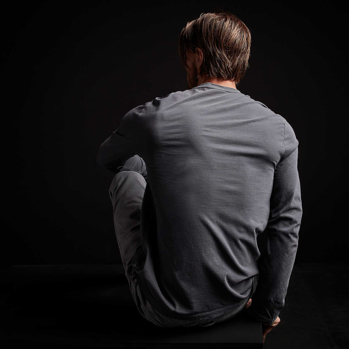 Long Sleeve Crew Neck in North Pigment | James Perse Los Angeles