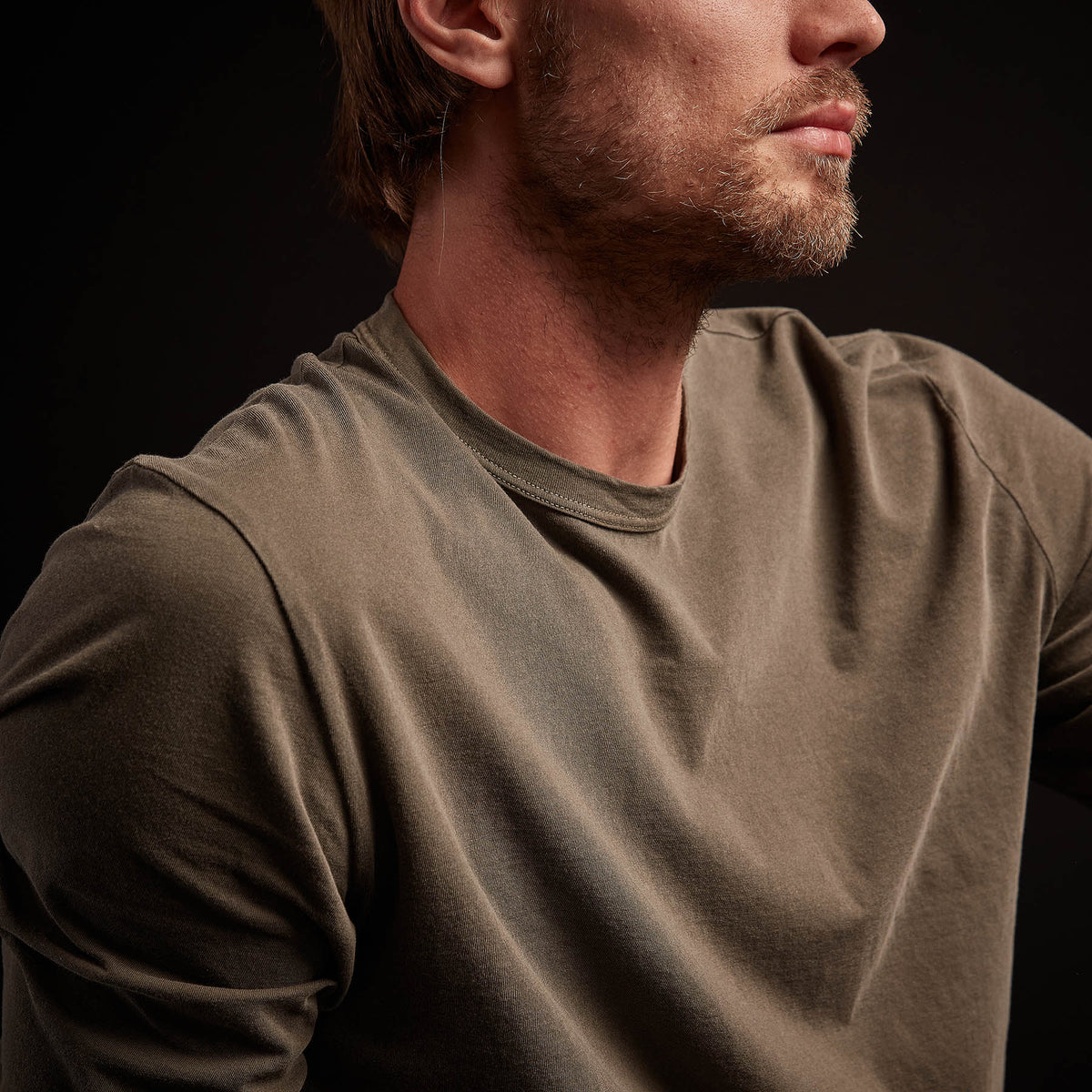 Long Sleeve Crew Neck - Platoon Pigment | James Perse Los Angeles