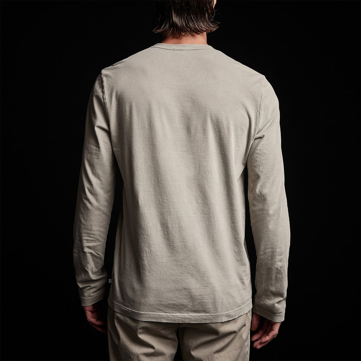 Long Sleeve Crew Neck in Silt Pigment | James Perse Los Angeles 