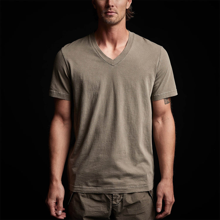Short Sleeve V Neck in Ammo Pigment | James Perse Los Angeles 
