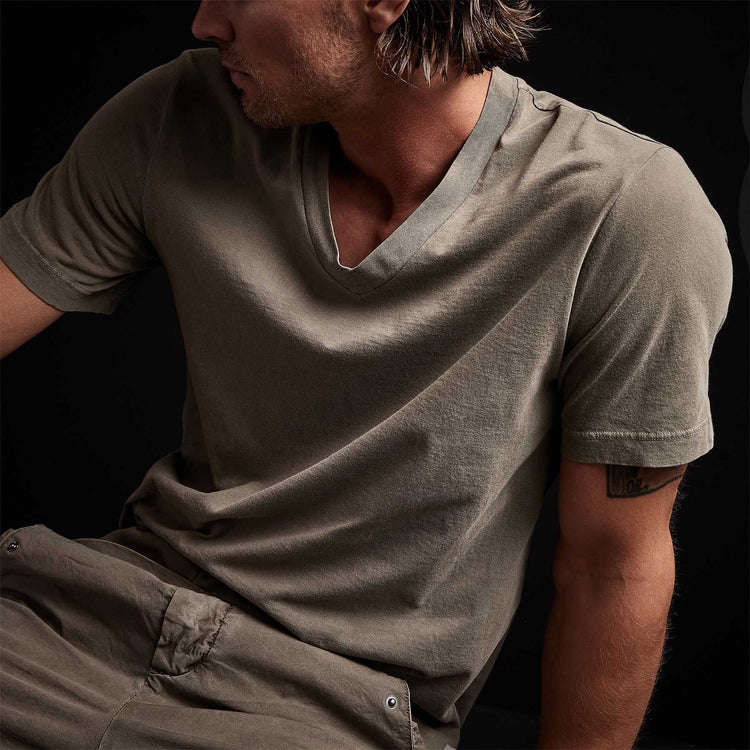 Short Sleeve V Neck in Ammo Pigment | James Perse Los Angeles 