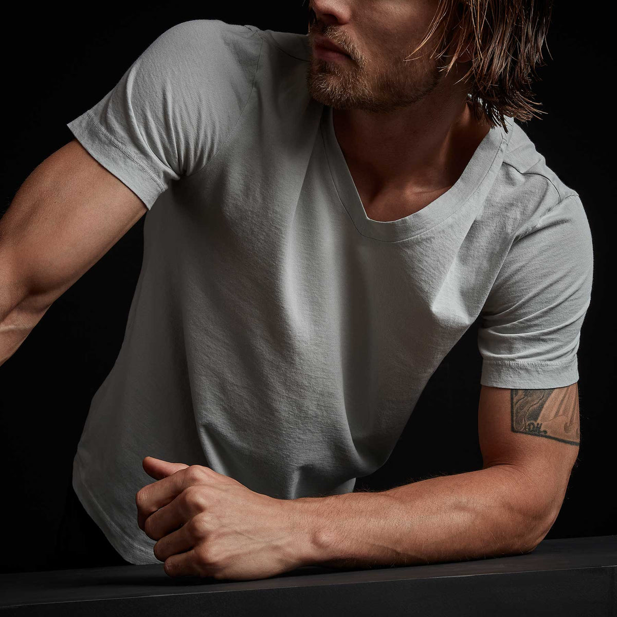 Short Sleeve V Neck - Foam | James Perse Los Angeles