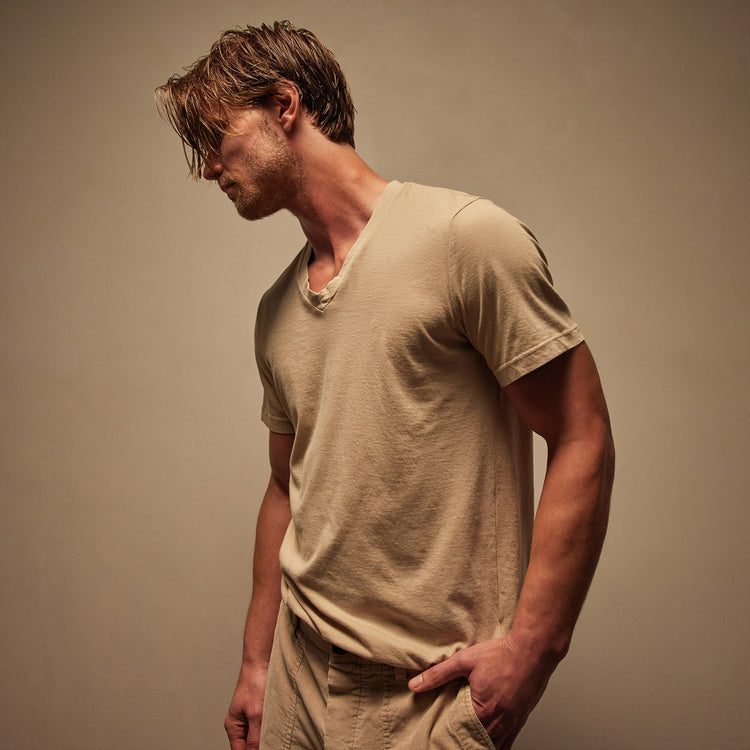 Short Sleeve V Neck in Sand Dune Pigment | James Perse Los Angeles
