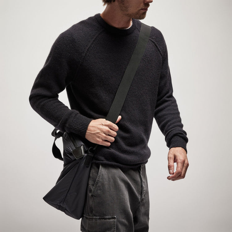Mid Gauge Cashmere Sweatshirt in Black | James Perse Los Angeles
