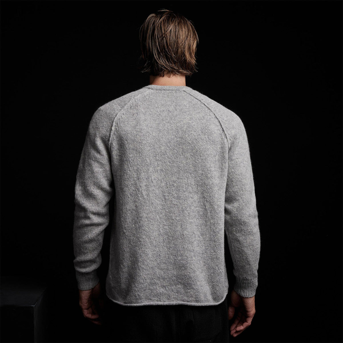 Mid Gauge Cashmere Sweatshirt in Heather Grey | James Perse Los Angeles