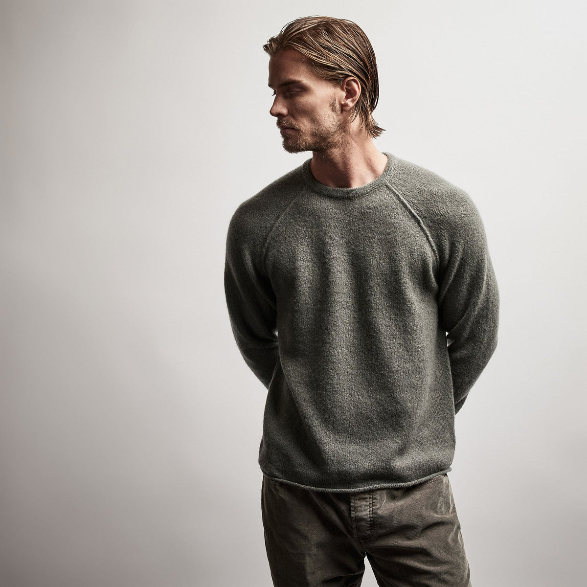 Mid Gauge Crew Sweater in Jungle | James Perse Los Angeles
