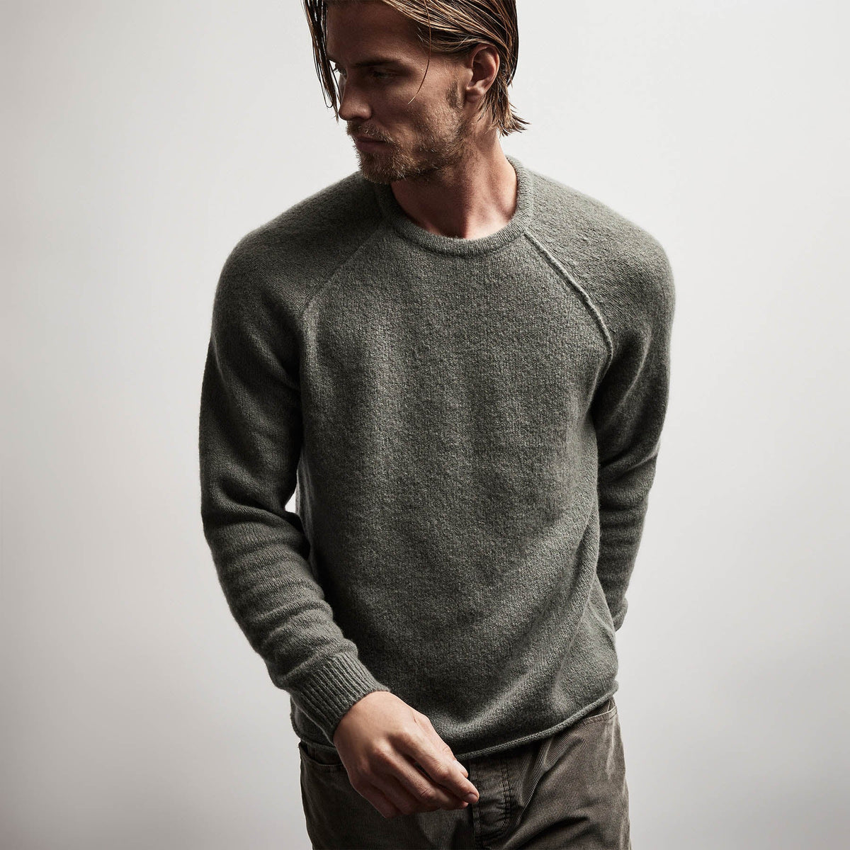Mid Gauge Crew Sweater in Jungle | James Perse Los Angeles