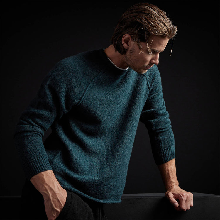 Mid Gauge Cashmere Sweatshirt in Seaweed | James Perse Los Angeles