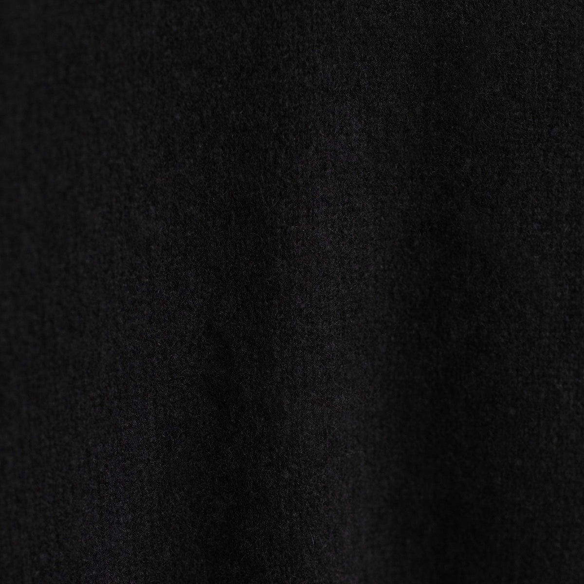 Lightweight Textured Cashmere VinNeck in True Black | James Perse Los Angeles