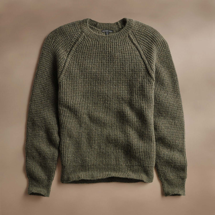 Cahmere Knit Raglan Crew  in Fir | James Perse Los Angeles