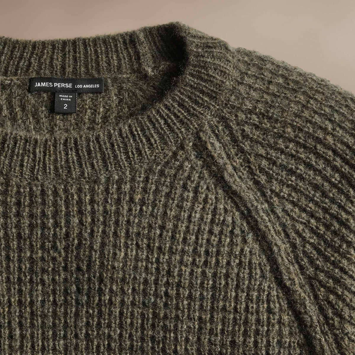 Cahmere Knit Raglan Crew  in Fir | James Perse Los Angeles