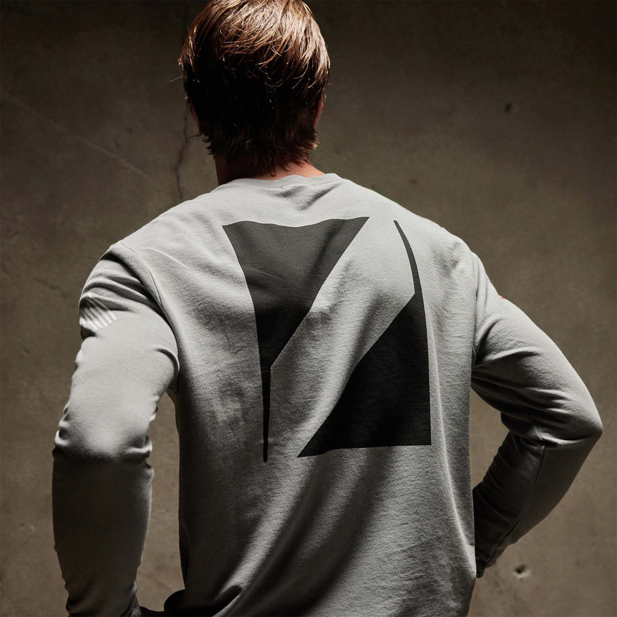 Long Sleeve Ski Patrol Graphic in Silver Grey | James Perse Los Angeles