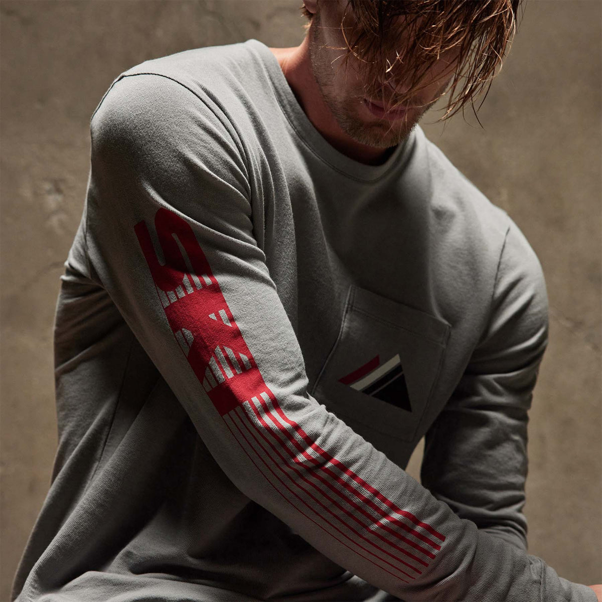 Long Sleeve Ski Patrol Graphic in Silver Grey | James Perse Los Angeles