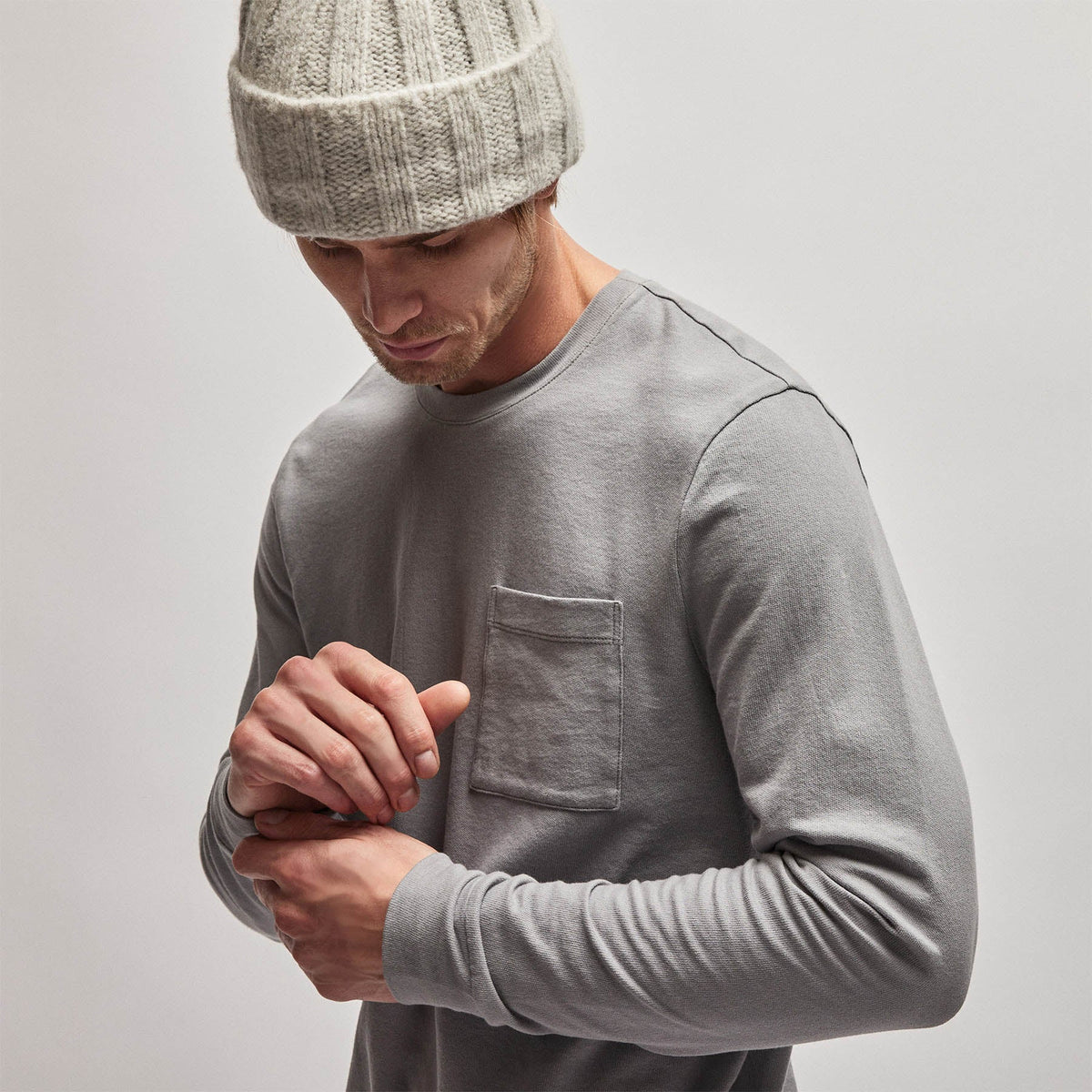 French Terry Pocket Crew in Silver Grey | James Perse Los Angeles