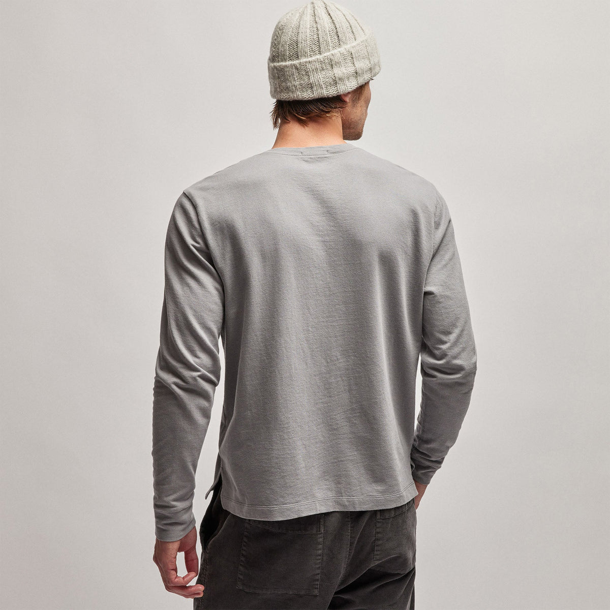 French Terry Pocket Crew in Silver Grey | James Perse Los Angeles
