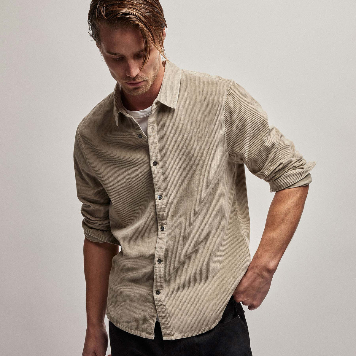 Corduroy Shirt in Toast Pigment | James Perse Los Angeles