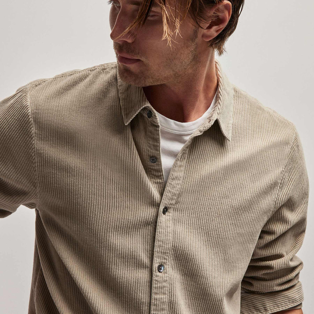 Corduroy Shirt in Toast Pigment | James Perse Los Angeles