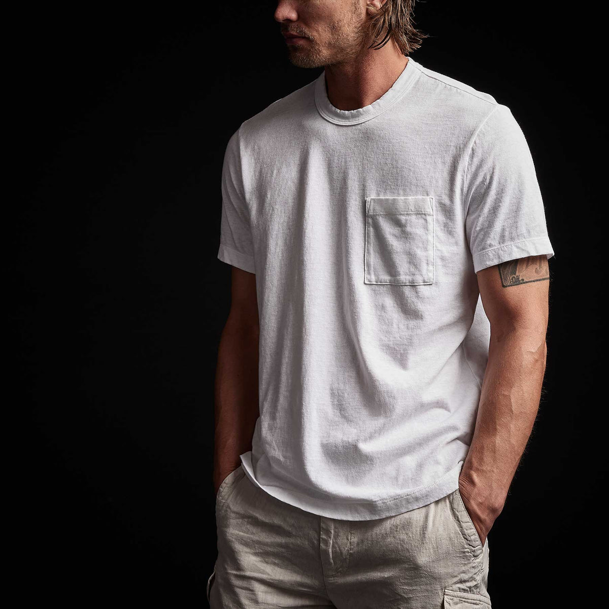 Soft Slub Jersey Short Sleeve Pocket Tee in White | James Perse Los Angeles 