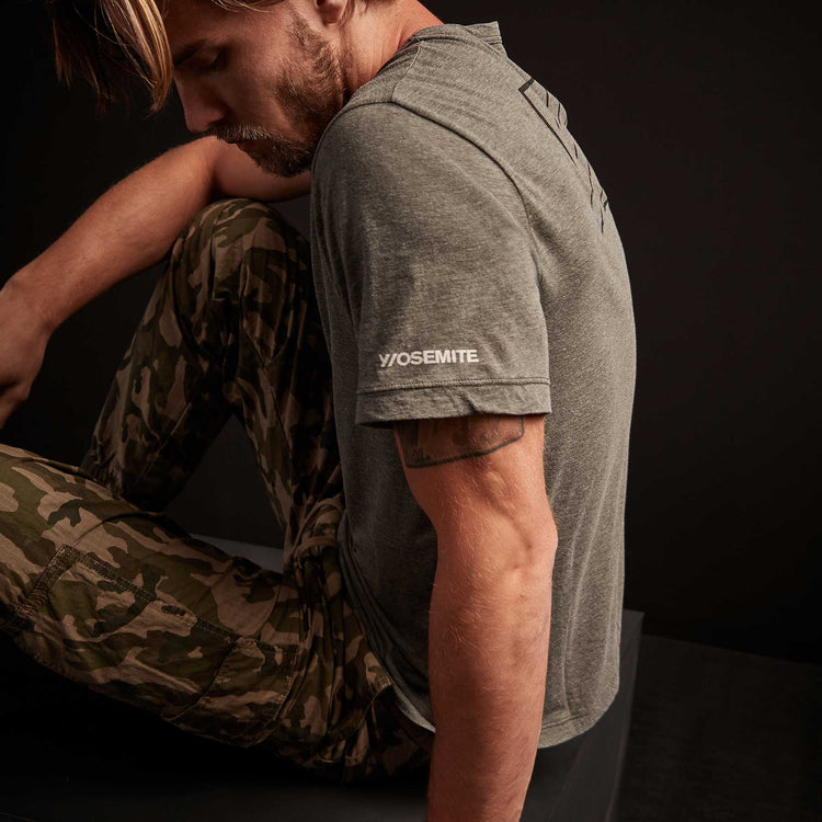Y/OSEMITE Melange Tech Jersey T Shirt - Evergreen | James Perse Los Angeles