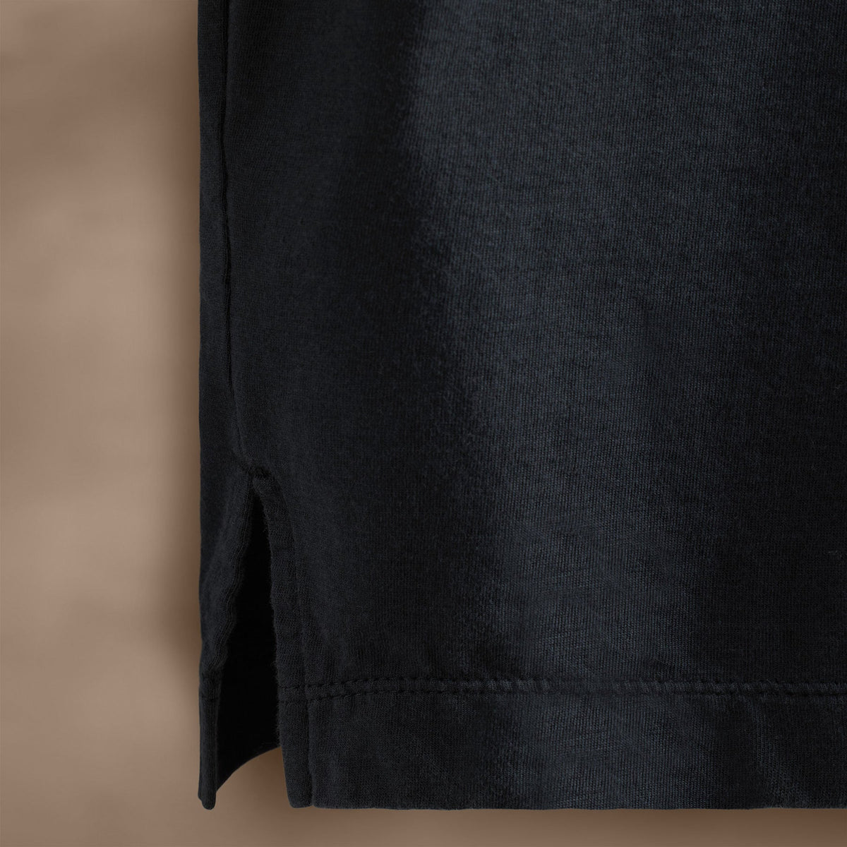 Long Sleeve Pocket Polo in Magma | James Perse Los Angeles