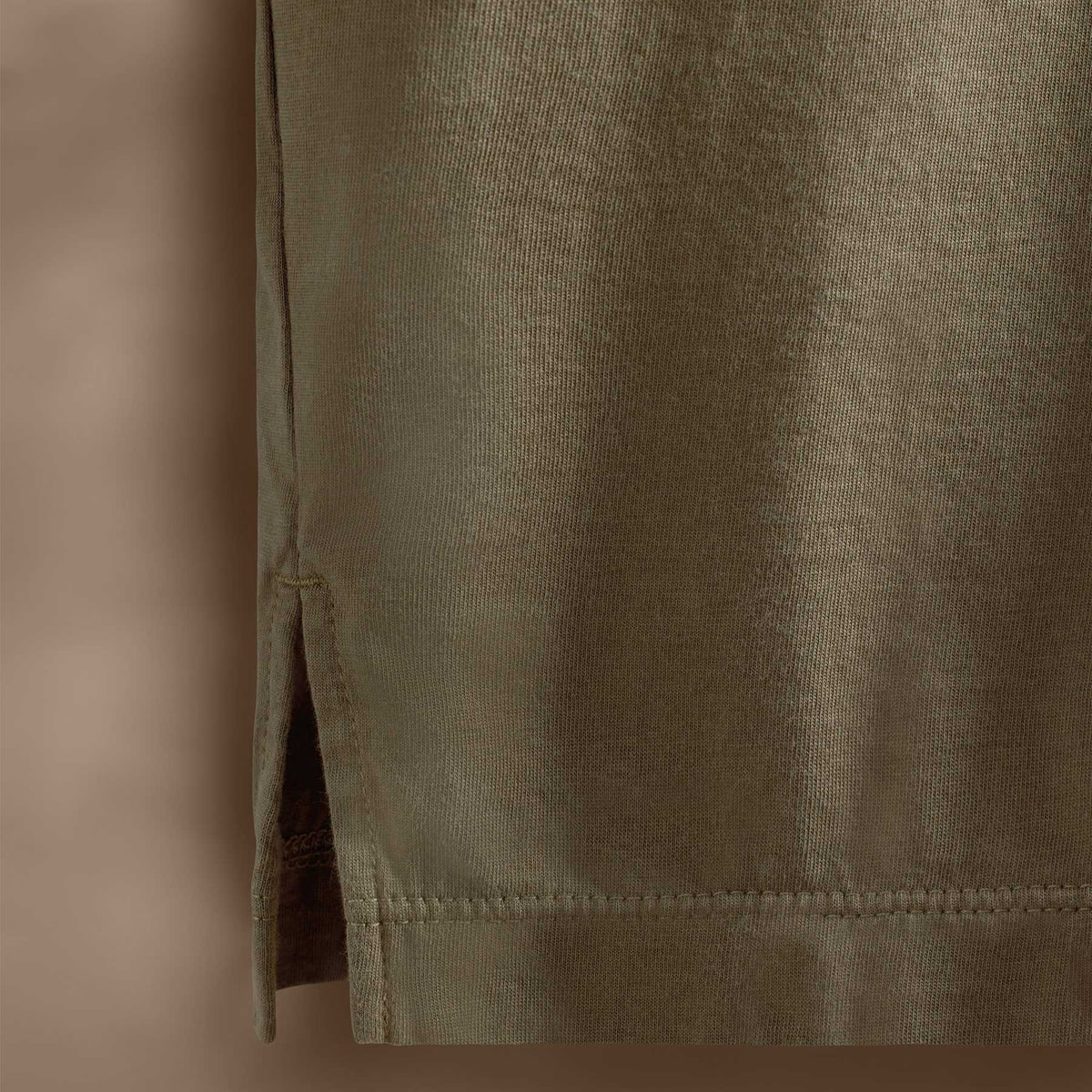 Long Sleeve Pocket Polo in Peet | James Perse Los Angeles