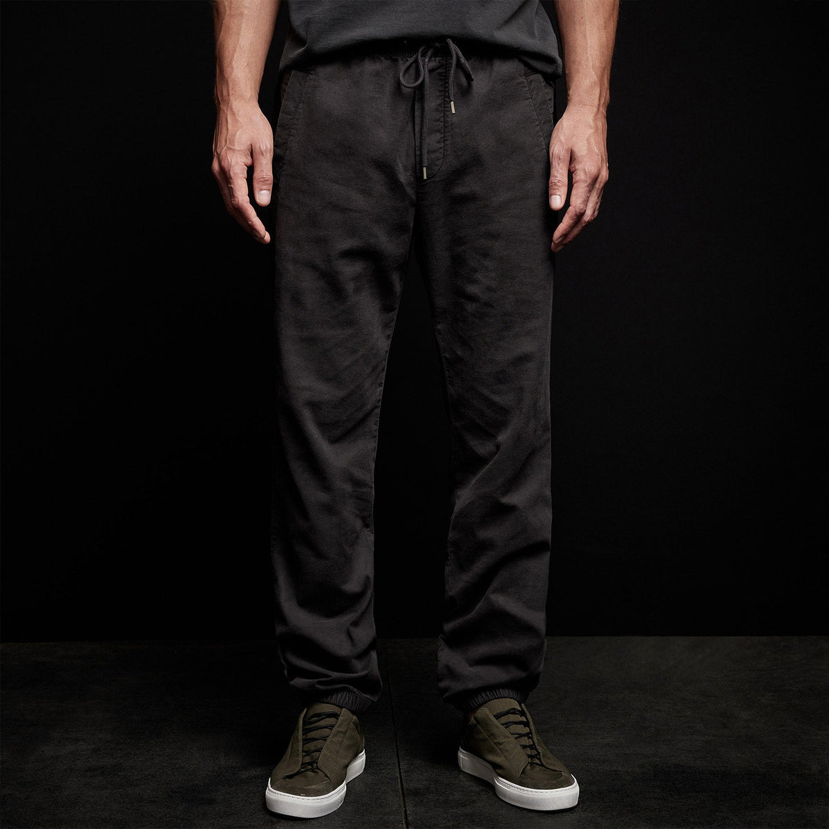 Cotton Flannel Zip Pocket Pant in Magma Pigment | James Perse Los Angeles