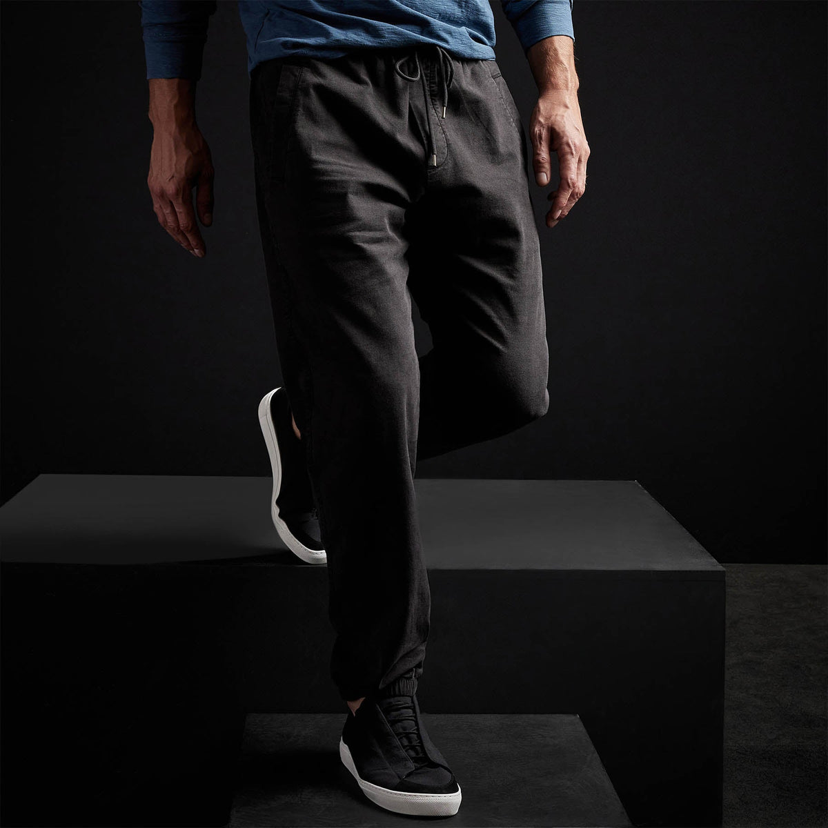 Cotton Flannel Zip Pocket Pant in Magma Pigment | James Perse Los Angeles