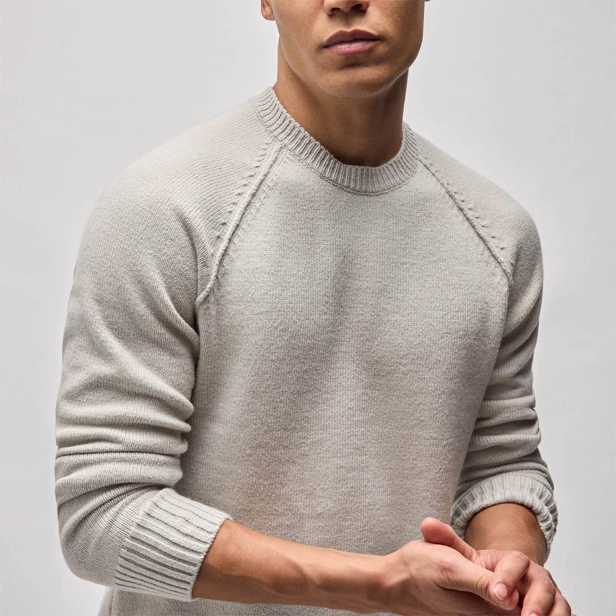Cotton Knit Raglan Crew in Salt | James Perse Los Angeles