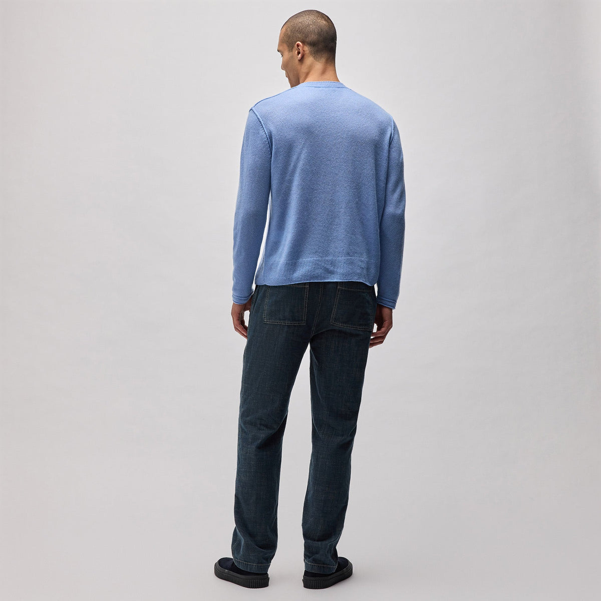 Soft Featherweight Cashmere Crew in Coast | James Perse Los Angeles