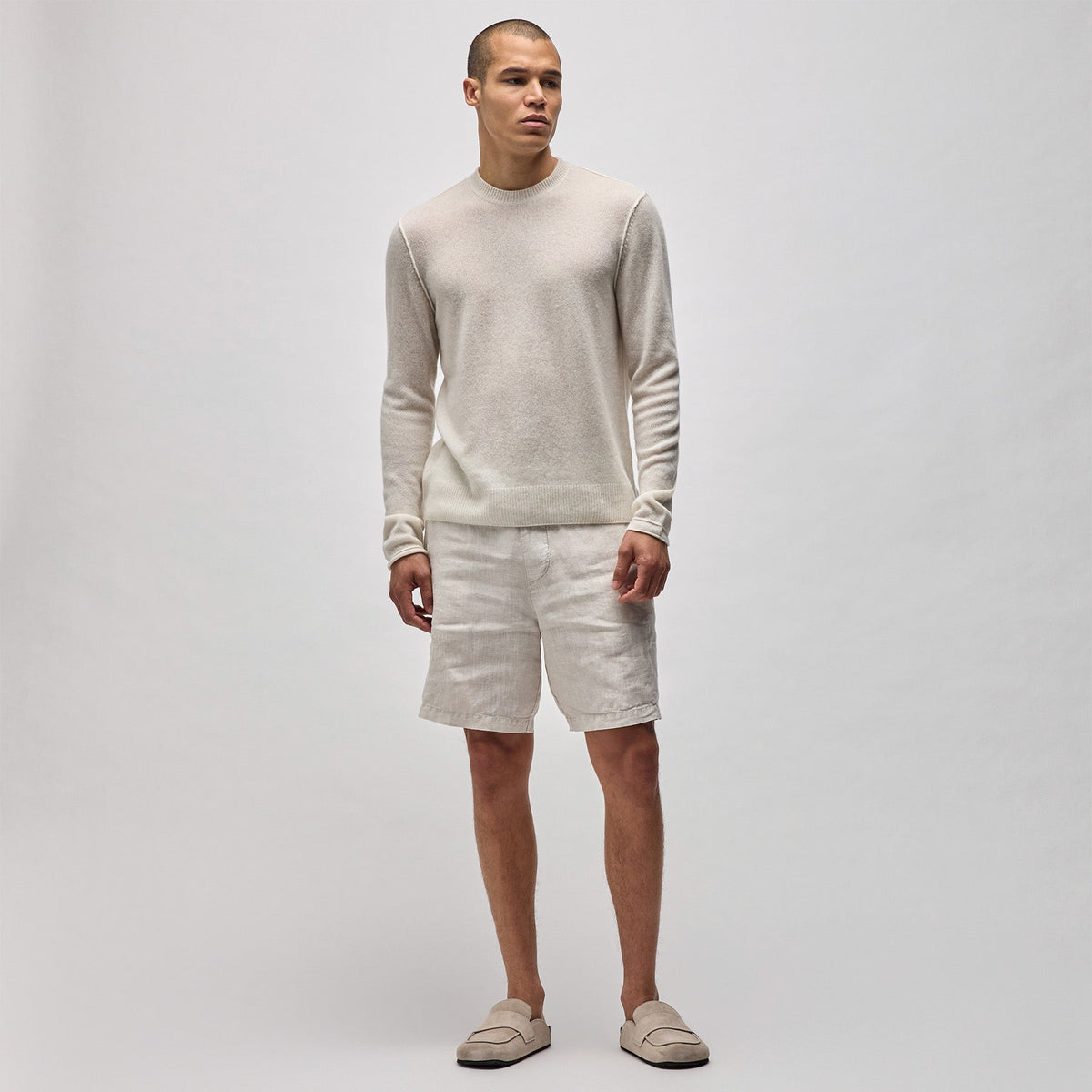 Soft Featherweight Cashmere Crew in Oyster | James Perse Los Angeles
