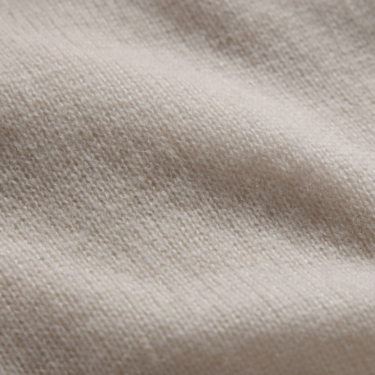Soft Featherweight Cashmere V Neck in Tan | James Perse Los Angeles